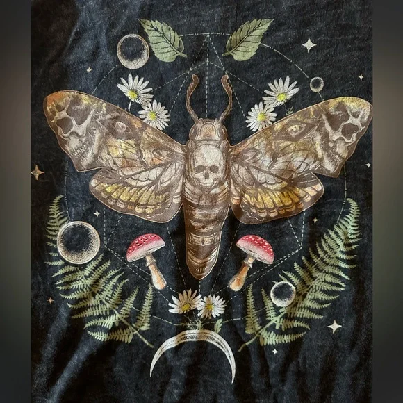 NWT Thorn & Fable Death 💀 Moth Mushrooms Mineral Wash cropped T-Shirt size S - Picture 2 of 6